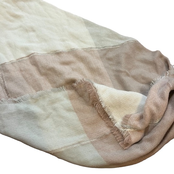 Lauren Conrad LC Womens Pink Mauve Grey Plaid Blanket Warm Scarf Chunky Wrap - Picture 11 of 11